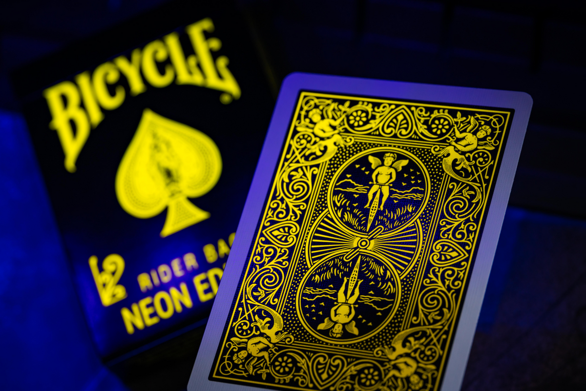 Bicycle Neon Yellow-Starburst close-up of yellow card back and tuck box