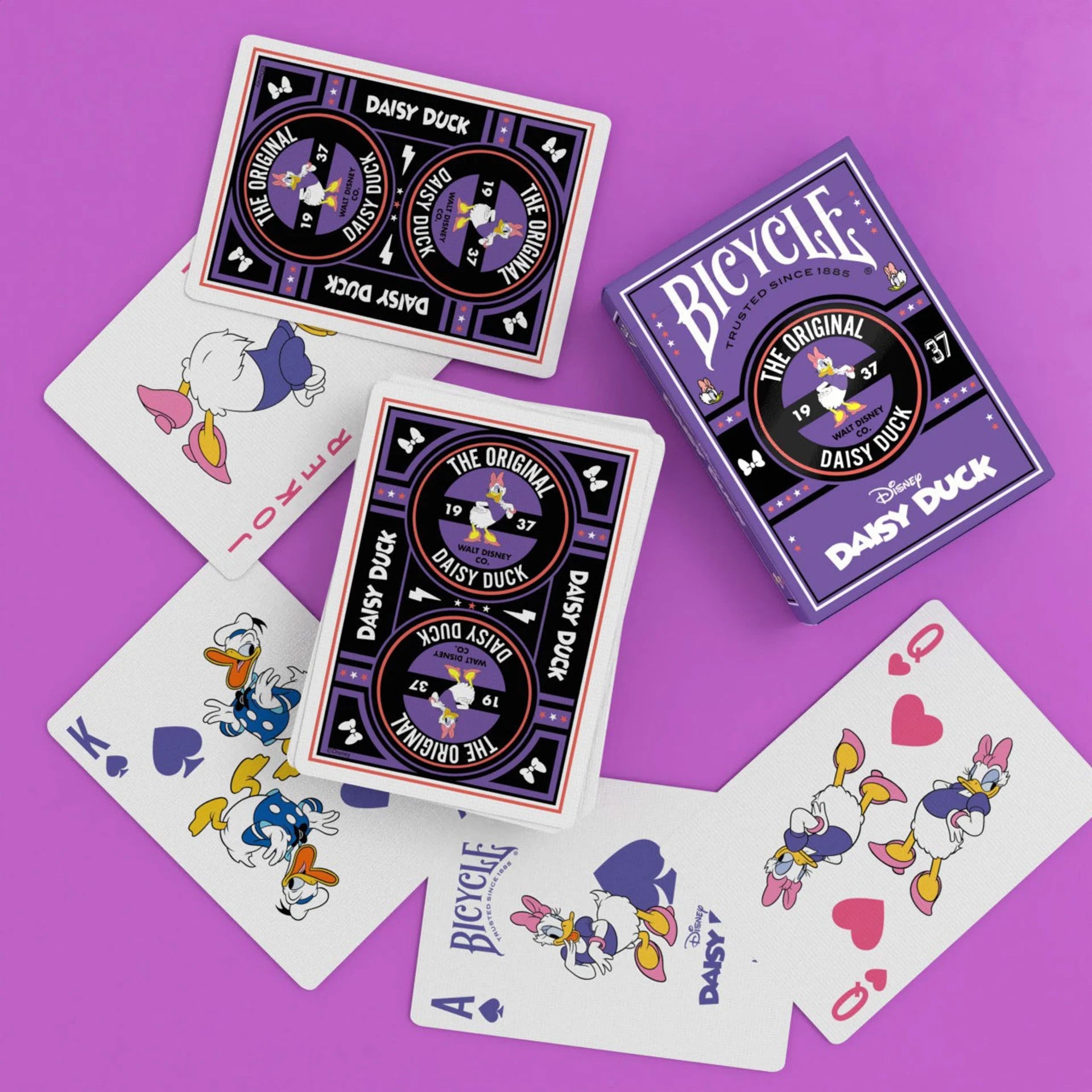 Bicycle Disney Classic Daisy Duck – Half Brick (6 Decks)
